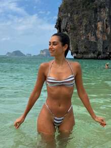 Nuevo traje de baño de unicolor de estilo vacacional europeo y americano, bikini sexy de contraste de color blanco y negro para festivales de música/discotecas