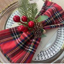 红色和黑色格子布餐巾套装，43.18x43.18 厘米 - 优雅的圣诞餐具，手工涤纶，可机洗，非常适合节日用餐、圣诞餐桌装饰 - 紅綠格子 - 查看 4