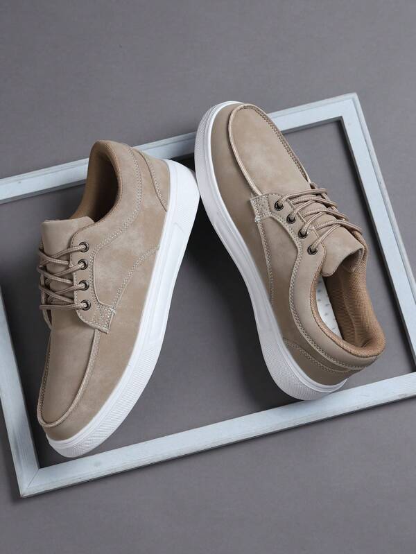 Chaussures décontractées basses pour hommes, baskets streetwear pour skateboard. Chaussures de sport pour hommes, chaussures de skate pour un port quotidien polyvalent. Design à lacets respirant, semelle légère en EVA.