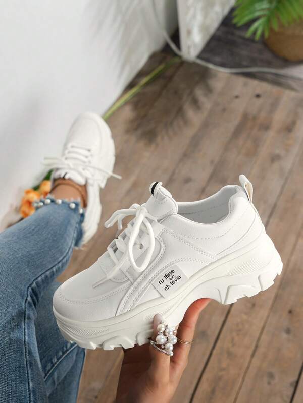 scarpe sportive con platform da donna, nuova collezione 2025, scarpe leggere con suola spessa, adatte per stili sportivi in primavera/autunno, scarpe bianche stringate da donna
