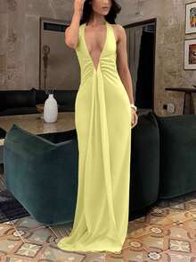 Women's Elegant Deep V-Neck Hollow Pleated Maxi Dress - Halter Neck Fitted Style, Suitable For Christmas Parties, New Year's Eve, Wedding Guests And Formal Occasions - Yellow - View 5