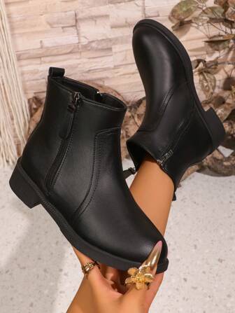 2025秋冬新款经典款低跟短靴，女士时尚百搭平底踝靴，侧拉链