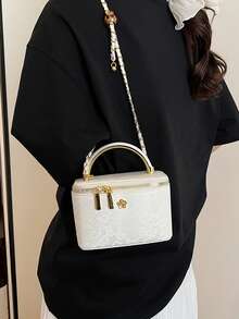 百搭休闲手提包，时尚蛇皮纹理材质，适合携带手机、口红、零钱