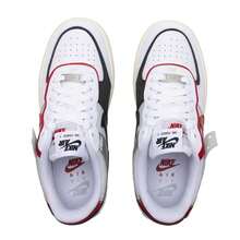 Nike Zapatillas de mujer W AF1 SHADOW, zapatos casuales, livianos y cómodos para exterior y viaje, FN6335-100 - Negro/Blanco/Plata metalizado/Rojo fitness - Ver 4