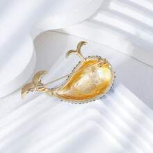 1 件海洋风格海军蓝鲸鱼动物图案胸针，锌合金水晶镶嵌男女通用别针，适用于衣服、背包、帽子、DIY 配饰，非常适合日常穿着和生日/节日礼物学校背包