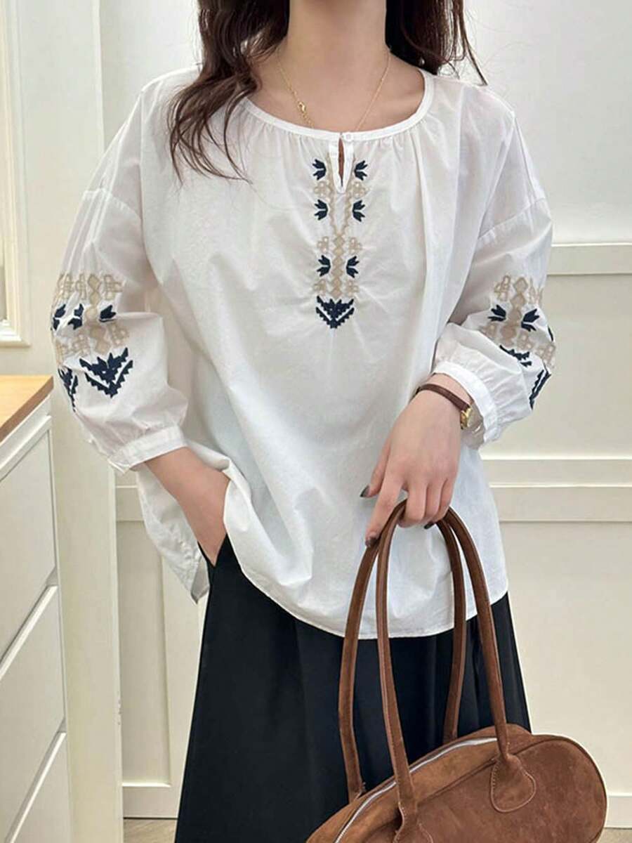 Cotton Linen Tops For Women Loose Geometric Embroidered Tunic Shirt V Neck Half Lantern Sleeve Plus Size Blouses - 白色 - 查看 1