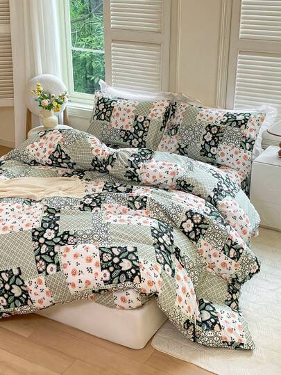 三件套花卉图案床上用品（1个被套和2个枕套），柔软亲肤，四季皆宜。
