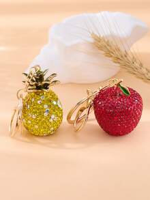 全钻水果钥匙扣，超闪亮菠萝苹果钥匙扣，可爱迷人，适合挂在钥匙上或包包上，是学校水果主题、万圣节配饰、教师节挂绳、带证件夹的汽车饰品、圣诞礼物、送给朋友或姐妹的礼物创意。