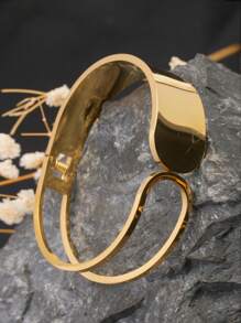 1 pièce Bracelet jonc rond simple en acier inoxydable plaqué or 18 carats. Conception polyvalente personnalisée, convient pour un port quotidien, cadeau pour petite amie ou amie