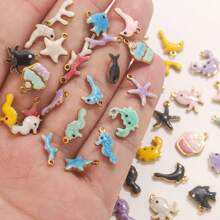 20pcs Stainless Steel Fashion Colorful Cake Seahorse Star Crab Small Pendant Tail Chain Pendant DIY Necklace Bracelet Jewelry Accessories Making