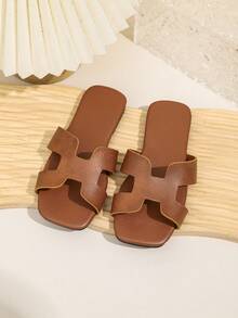 1 双新款方头儿童拖鞋，配色软底时尚凉鞋，适合小女孩，休闲公主鞋，防滑沙滩鞋，室内外均可穿着，适合小男孩 - 棕色 - 查看 2