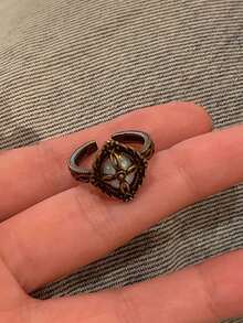 4 件套哥特式复古时尚优雅心形魔鬼水晶太阳戒指配饰套装，适合日常佩戴、街头、派对和节日