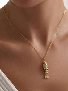 1pc Fashionable & Elegant Gold Fish Pendant Necklace, Suitable For Women's Daily And Vacation Wear - Gold - View 3