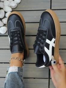 女士新款系带黑色牛津鞋，大码女鞋，现代时尚户外/校园/休闲运动鞋 - 黑色 - 查看 3