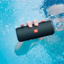 JBL FLIP ESSENTIAL 2 便攜式藍牙音箱Pro 藍牙5.1穩定傳輸 IPX7級深度防水 震撼重低音增強 20小時超長續航 戶外運動音樂伴侶 - 黑色 - 查看 2
