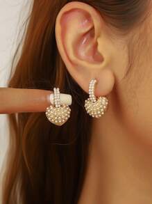 1pair European Style Alloy Heart-Shaped 3D Effect Rhinestone & Pearl Decorated Dangling Earrings With Metal Ear Hoops, Gift & Daily Wear For Women