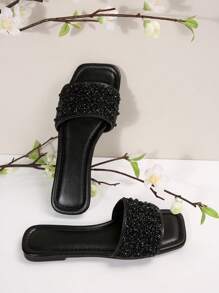 Nuevas sandalias holgadas de moda con adornos de perlas y cristales, punta cuadrada anti-deslizante, versátiles para playa/resort, para mujer de talla grande