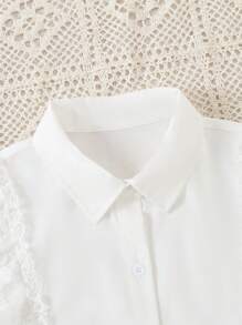 Completo per ragazze elegante con blusa senza maniche in pizzo floreale e inserto in rete e gonna a vita media a ruota, adatto per primavera ed estate