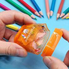 1 pièce/4 pièces Taille-crayons personnalisés qui sont pratiques et doux, ne salissent pas les mains et sont faciles à utiliser. Petits cadeaux personnalisables, convenant aux enfants, aux biens personnalisés, aux cadeaux personnalisés, aux amis, à la famille et aux camarades de classe. Petits cadeaux pour la rentrée scolaire, fournitures scolaires, achats de rentrée scolaire et fournitures de classe.