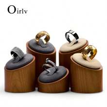 Oirlv 3 PiecesSolid Wood Bevel Ring Display Stand Retro Ring Display Stand Window Display Props Microfiber Ring Holder