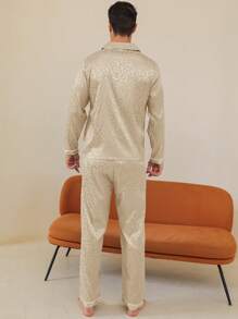 男士缎面睡衣套装，长裤，真丝纽扣式长袖上衣和裤子，春秋季提花豹纹印花，舒适柔软两件套家居服，秋冬服装 - 香檳色 - 查看 3