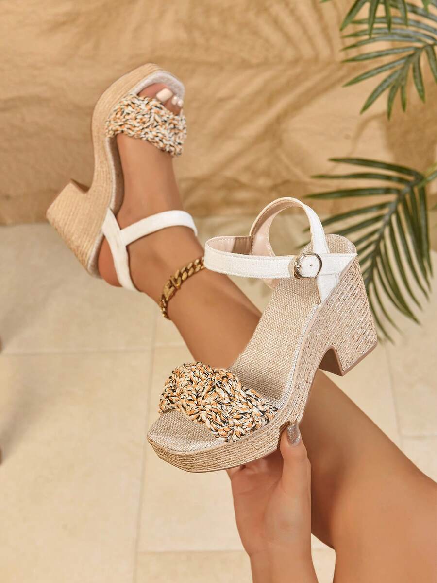女士蝴蝶结装饰亚麻绳厚底坡跟凉鞋。夏季露趾防水坡跟鞋，波西米亚芭蕾设计。舒适的假日高跟鞋。适合夏季服装、派对、婚礼、度假、聚会、宴会、时装秀。可搭配吊带背心、T恤、衬衫、比基尼、短裙、连衣裙、短裤。 - 彩色 - 查看 1