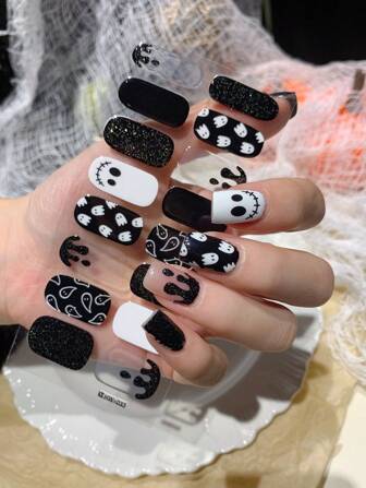 1 件全新万圣节指甲贴全覆盖，防水可撕美甲贴纸，女士指甲装饰，自粘指甲贴，易于使用，适合节日、派对、舞台服装，非常适合您的恐怖派对