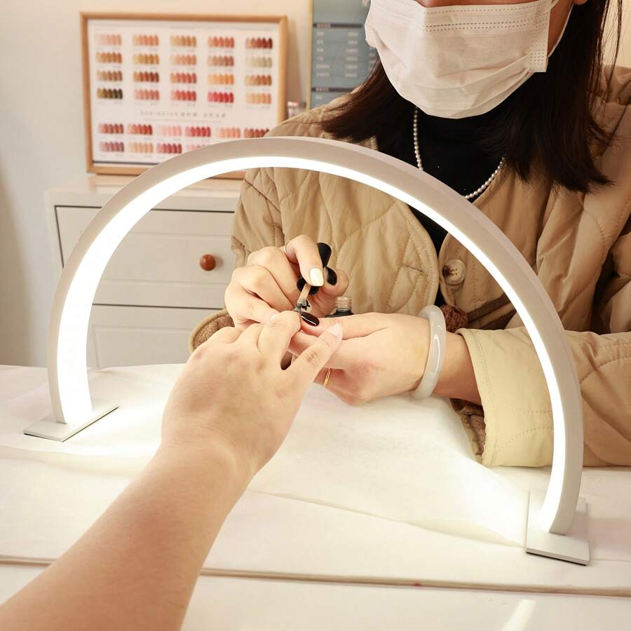 便携式半月形 LED 美甲灯带按钮控制 - USB 供电，现代白色设计，适用于美甲、睫毛延长、纹身和皮肤护理 - 太空主题专业美容院照明，凝胶指甲 UV 灯，抛光金属装饰 - 多色 - 查看 1