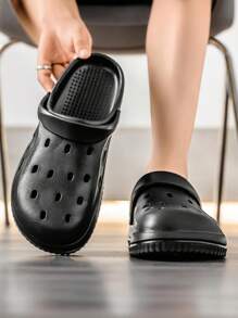 Neue Herren atmungsaktive Sandalen Slip-On Lässig Sport Mesh Clogs Schuhe, runde Zehenpartie flach rutschfest leicht einfarbig vielseitige Gartenschuhe