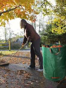 Garden Waste Bag Large Capacity Leaf Basket Bag With Handle Reusable/Collapsible Lawn Trash Bag,Reusable Heavy-Duty Garden Bag, Lawn Swimming Pool Garden Leaf Garbage Bag,Reusable Garden Waste Bags - Yard Waste Bags Outdoor Camping Foldable Trash Can Portable Camping Garden Bin Bag Reusable Garden Leaves Debris Garbage Bag,The Style Will Be Dispatched Randomly. - Green - View 2
