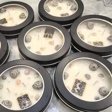 Vela de incenso com roda de cintura alta para cartas de tarô, vela de cera de soja com fragrância de rosas (cor de concha aleatória, padrão de carta de tarô aleatório, não compre se você se importar)