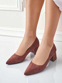 Women's Low Heel Pumps - Brown - View 5