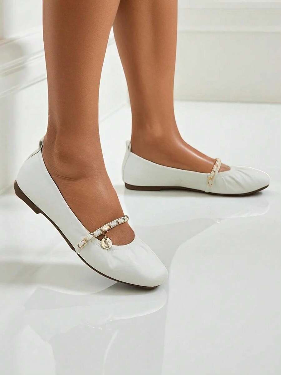 Women's Ballet Flats With A Chain - White - View 1