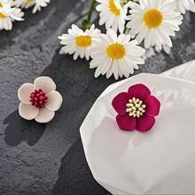 一对清新时尚的花朵耳环适合日常聚会佩戴 - 彩色 - 查看 3