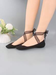 1 Pair Women Thin Bowknot Ribbon Lace Up Non-Slip Breathable Absorbing Moisture Hidden Socks - Black - View 5