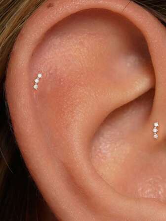 EleRunis 1 st 925 sterlingsilver, elegant stiftinfattning, 18 karat guldpläterad brosk, helix, traguspiercing, hypoallergen örhänge, smycken, present till kvinnor, flickor, vardagskläder, bröllopsfest, förlovning