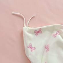 1 Set de 4 piezas de juego de ropa de cama blanco y rosa con moños, de tela suave, estilo femenino, adecuado para dormitorio, dormitorio universitario, todo el año (1 Edredón + 1 Sábana + 2 Fundas de Almohada), Fundas de Almohada con Corte de Patrón Aleatorio, Edredón no Incluido