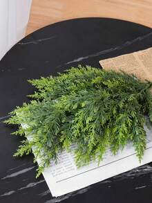 1 peça/3 peças de galhos de cedro e pinheiro-norfolk macios e realistas de 53 cm de comprimento, feixes de folhas de pinheiro e cipreste verde, plantas artificiais, arranjo de flores artificiais de cranberry faça você mesmo, adequado para decoração de árvore de Natal, decoração de casa, varanda interna e externa, jardim, atividades para festas de fim de ano, decoração de mesa de Natal | presentes de decoração de Natal