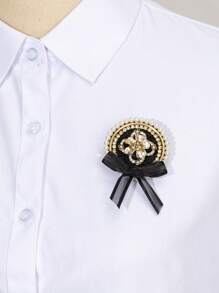 1pc Elegant Style Palace Design Rhinestone Decor Retro College Badge Metallic Flower Brooch, Luxury Jewelry Brooch For Women, Suitable For Date/Daily Wear