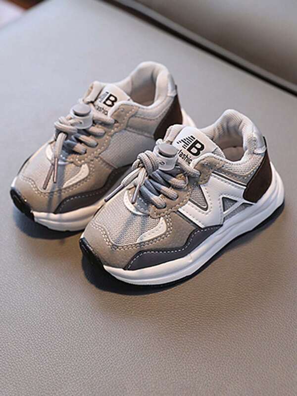 1 par de tenis atléticos populares para niños, nuevos tenis casuales de malla transpirable y suela gruesa para niños y niñas, zapatillas de correr de suela blanda