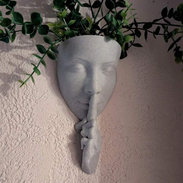 1pc Funny Face Planter, Home Decor, Made Of Durable Plastic, Suitable For Dried Flowers, Indoor/Outdoor Garden Decoration, Planter Ornament, Wall Hanging Vase, Holiday Decoration, Halloween Gift