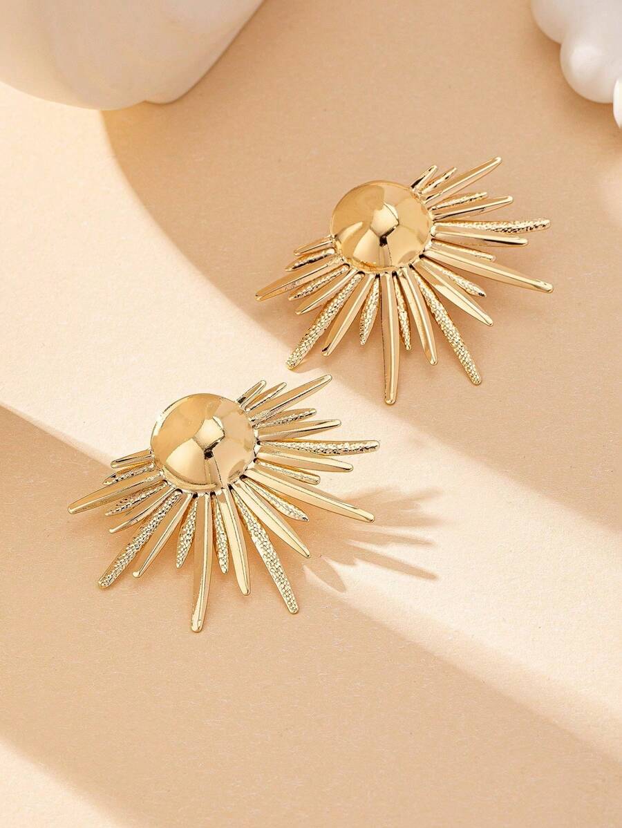 1 Pair Exaggerated Vintage Petal Pearl Stud Earrings, Elegant And Fashionable