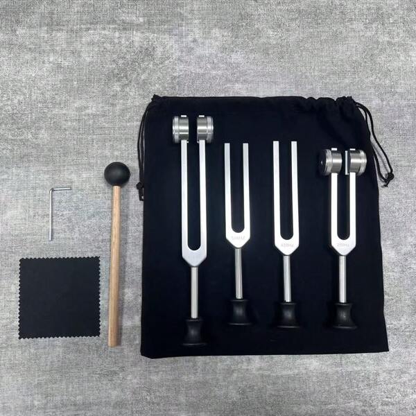 Set de diapasones de afinación de chakras - (128Hz, 256Hz, 432Hz, 528Hz) Diapasones de aleación de aluminio para sonido, música, terapia de vibración, incluye accesorios y bolsa de terciopelo, color plateado con soporte