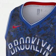 Nike Áo bóng rổ kỷ niệm thêu Irving của  Nets dành cho nam - Màu xanh lam - Xem 3