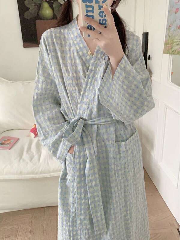 1pc Ditsy Floral V-Neck Sweet Style Sleepwear Robe, Spring Autumn Plaid Print Long Sleeve Bathrobe, High-End Home Wear Suitable For Daily Home, Vacation, Outdoor, Hotel, Ideal Choice For Home And Vacation After Showering Back To School