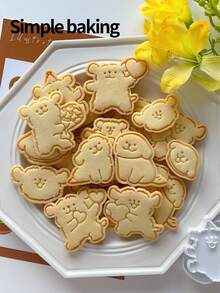 带有小狗图案的可爱饼干模具、亲子糖霜饼干工具、开学季便当用品、印有各种卡通小狗图案的饼干印章、饼干切刀和甜点模具