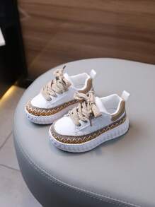 1 Pair Children's Casual Shoes, Feature White Uppers With Light Brown Laces, Heel Decor, And Woven Trim Detail, Simple Yet Playful Design, Soft And Fashionable, Perfect For Various Outfits, A Great Pick For Little Ones