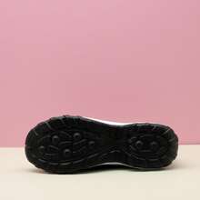 Damskie czarno-białe, wsuwane, sportowe, codzienne, amortyzujące trampki Air Cushion, odpowiednie do biegania, ćwiczeń, noszenia na co dzień, tańca, karmienia piersią i zwiększania wzrostu