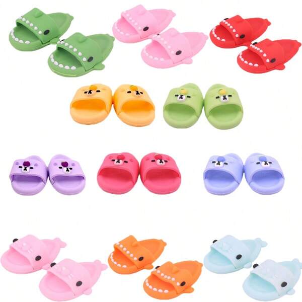 2 piezas Nuevos diseños de zapatillas infantiles lindas y de dibujos animados, adecuadas para tallas de 17cm, refrescantes para el verano/regalo para niños (Muñeca no incluida)