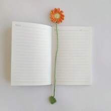 1 个手工制作的雏菊和向日葵书签 - 鲜艳的钩针花卉图案，粉色、橙色和紫色，涤纶纤维，是送给读者的理想礼物，可用作窗帘带或汽车装饰 - 彩色 - 查看 15